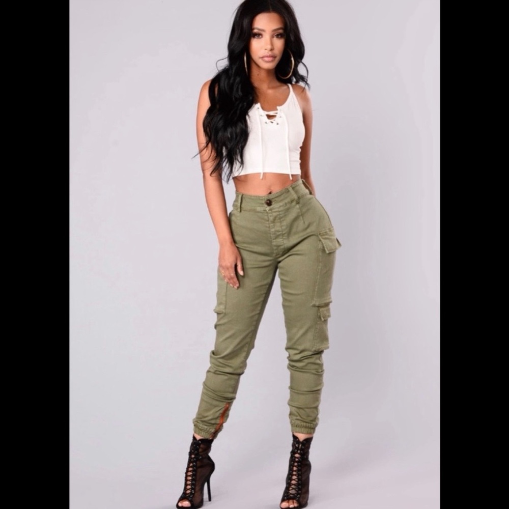 CARGO PANTS